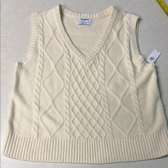 Old Navy Sweaters Nwt Old Navy Cream Sweater Vest Poshmark
